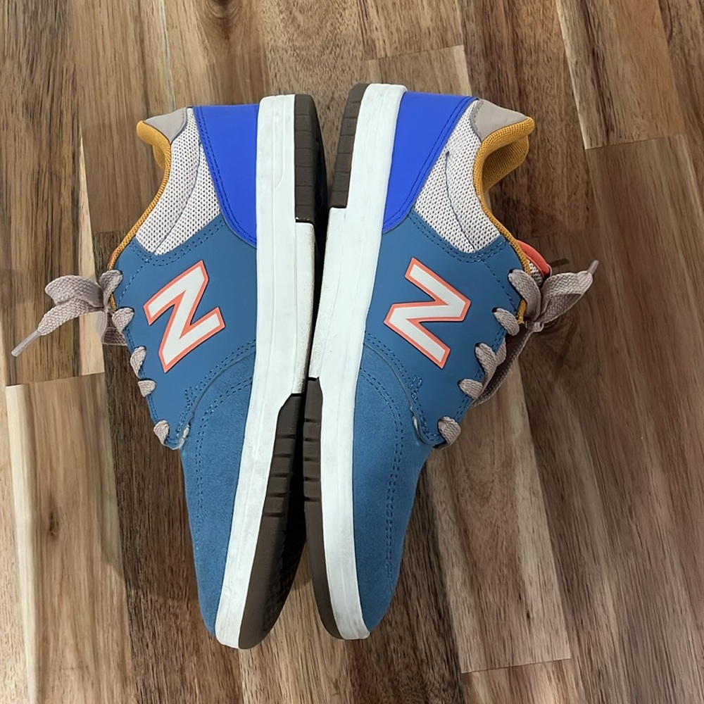New Balance Shoes, Men’s 5.5, Women’s 7